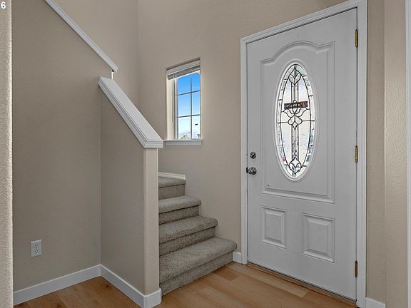 3rd image of 685 SE 71st Ave
