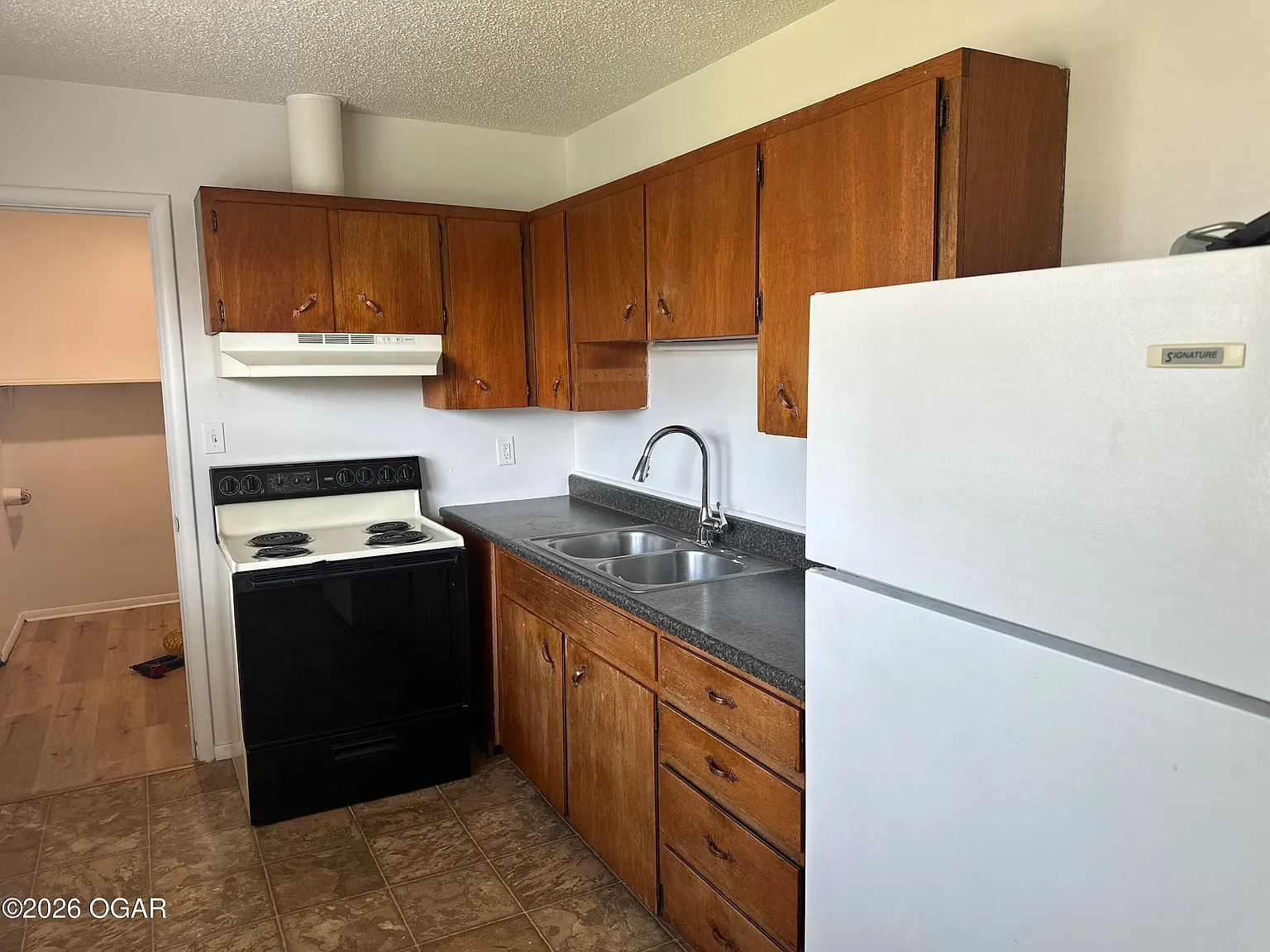 1 bed, 1.0 bath, 700 sqft, $700 — Photo 3