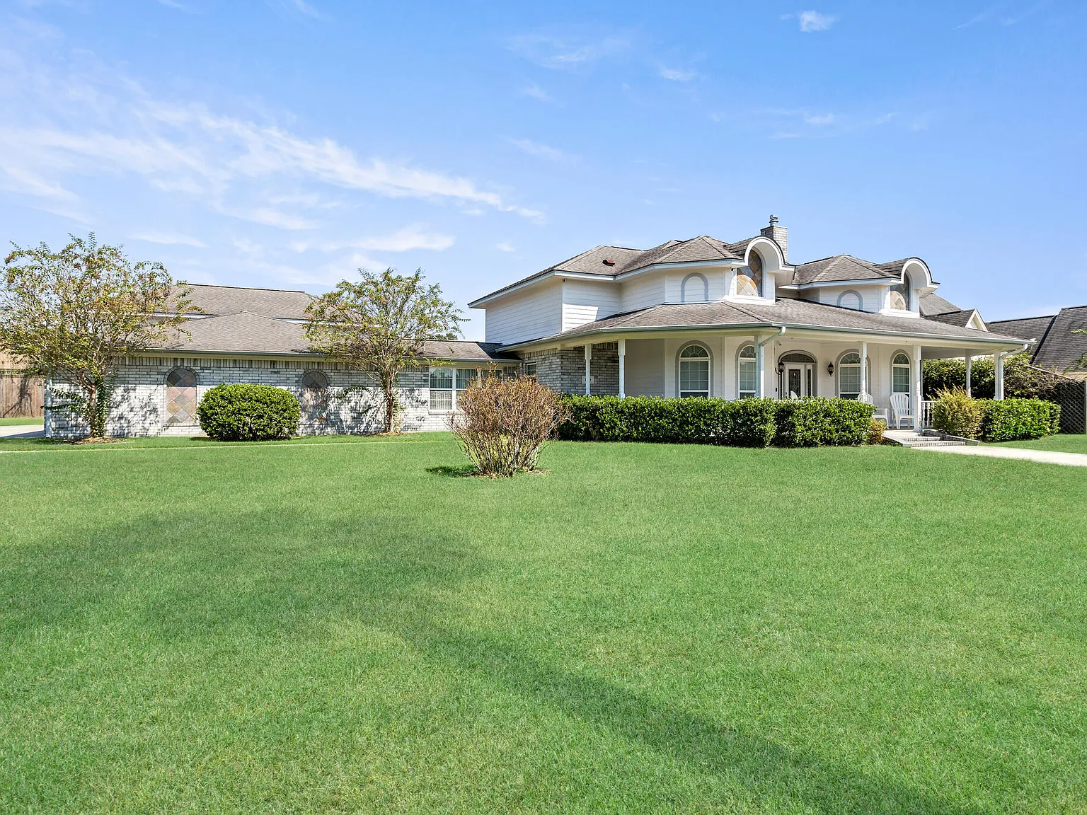 100 Dillons Way - 1 — Photo 2