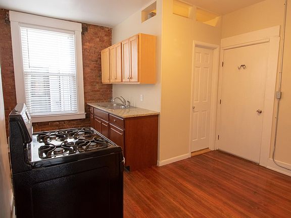 4th image of 36 W Court St APT 3F