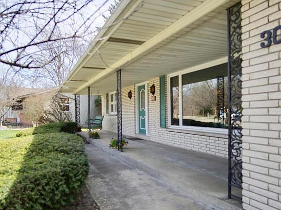 5th image of 30 Bellwood Dr