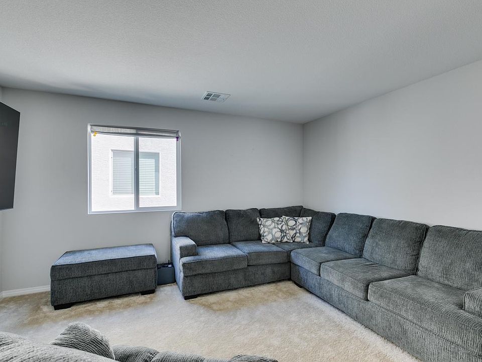1st image of 4642 Chirping St