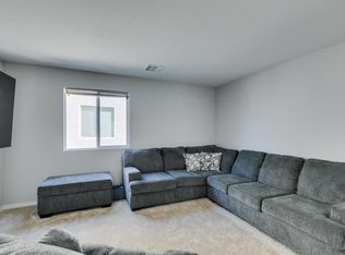 4642 Chirping St, North Las Vegas, NV 89031