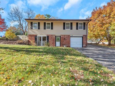 801 Chatelet Ln, Ballwin, MO, 63011