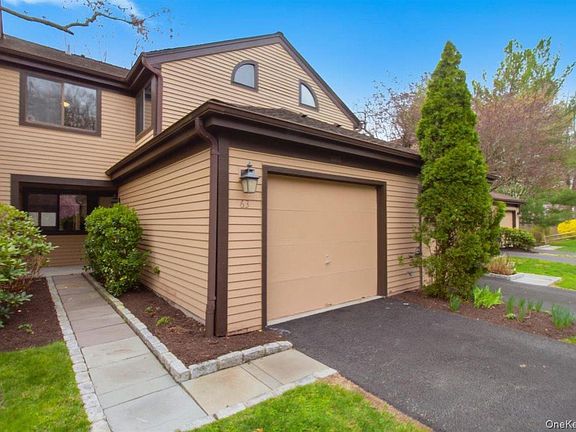 3rd image of 63 Deerfield Lane #63