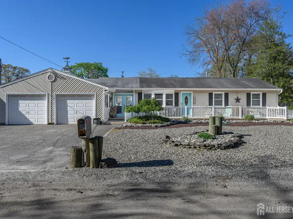 293 Louis Ave, Bayville, NJ 08721