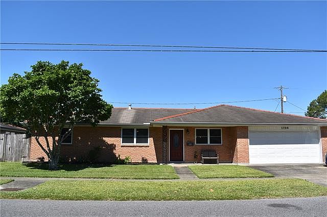 1st image of 1706 N Turnbull Dr