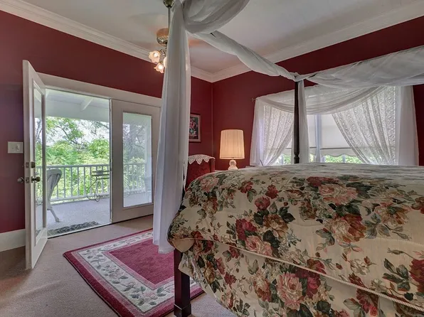 2178 Highway 17, Sautee Nacoochee, GA 30571