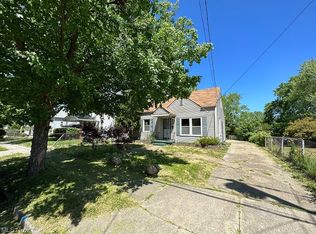 1067 Wyley Ave, Akron, OH 44306