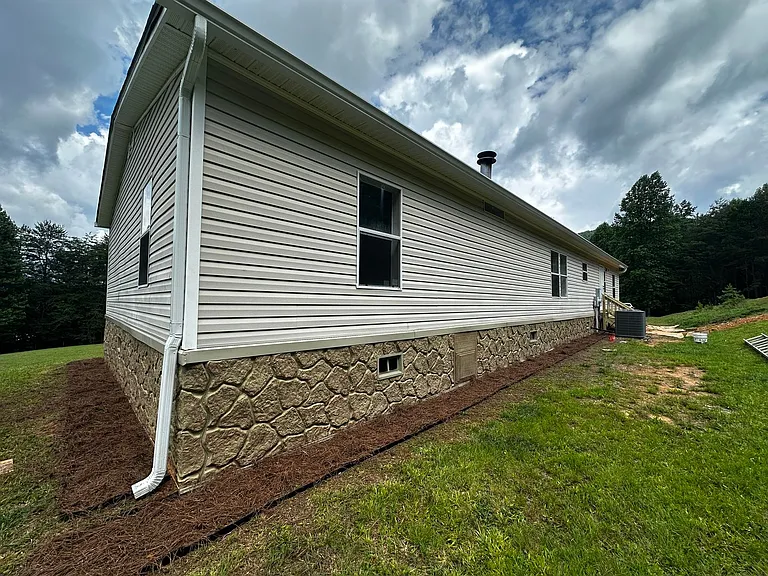 15 Bonanza Ln — Photo 3