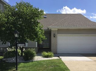 5109 Sandalwood Cir, Grand Blanc, MI 48439