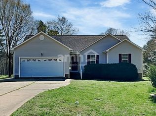 8 Clarence Ln, Garner, NC 27529