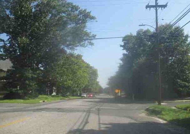 2nd image of 432 E Linden Ave