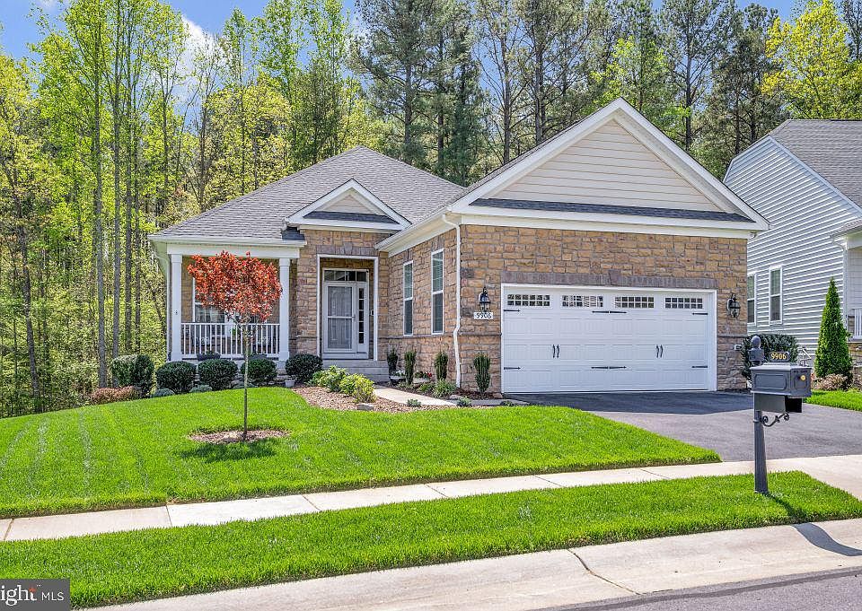 1st image of 9906 Copper Beech Cir