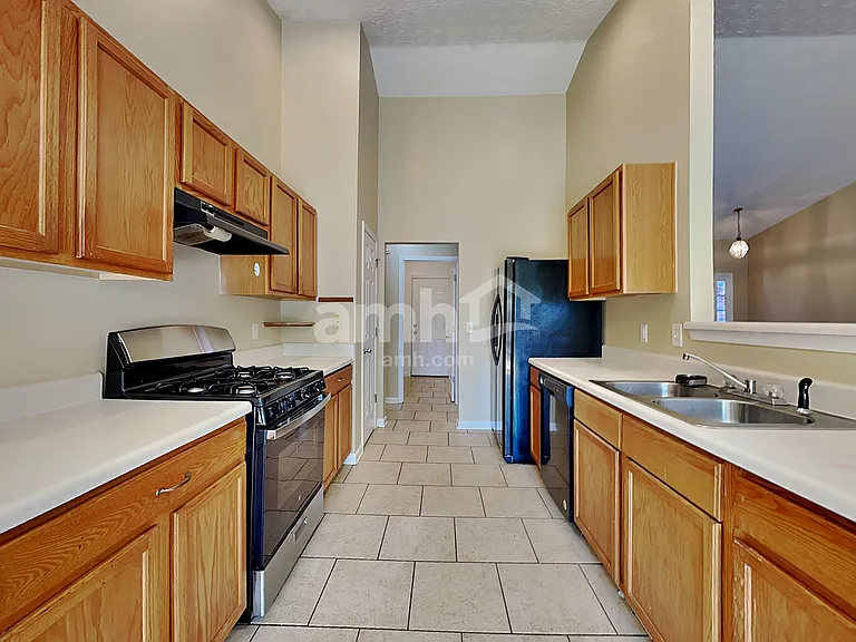 3211 Deer Valley Dr NW — Photo 3