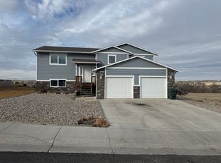 1014 Big Horn Dr, Douglas, WY 82633