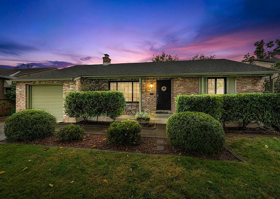 1st image of 2436 Brentley Dr