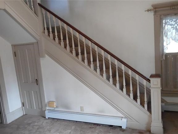 3rd image of 510 6th St