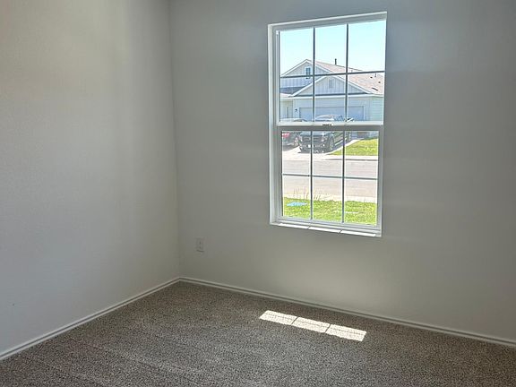 2nd image of 418 Halfmoon Dr