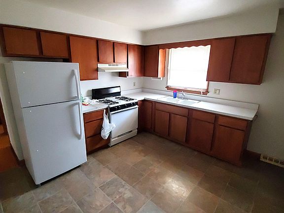 3rd image of 4709-11 Delmar St