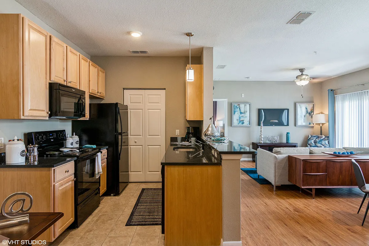 Building Photo - Ranch Lake Apartments
