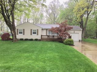 2748 Elizabeth St, Avon, OH 44011