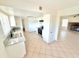 5390 N Salinas Ave, Fresno, CA
