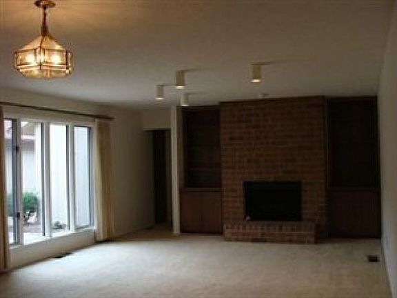 3rd image of 10862 Meadow Trl