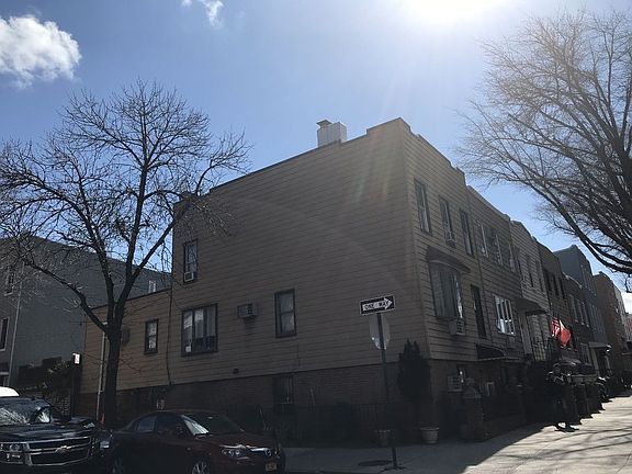 5th image of 398 Graham Ave