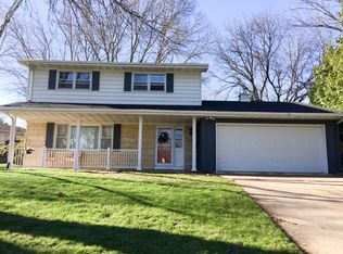 2689 Becker Ct, Dubuque, IA 52001