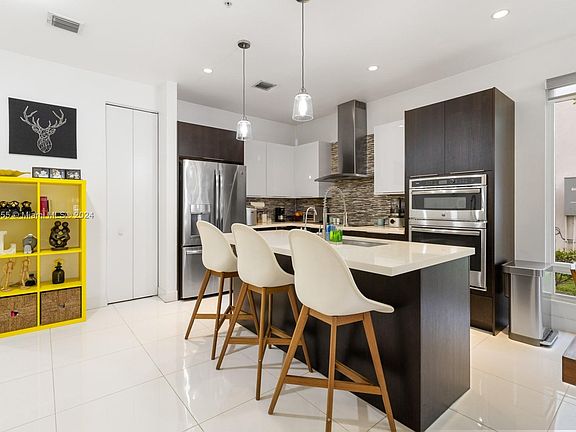 5th image of 10255 NW 63rd Ter APT 104