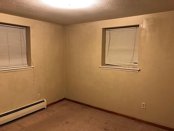 5th image of 326 Dean Ave E APT 4