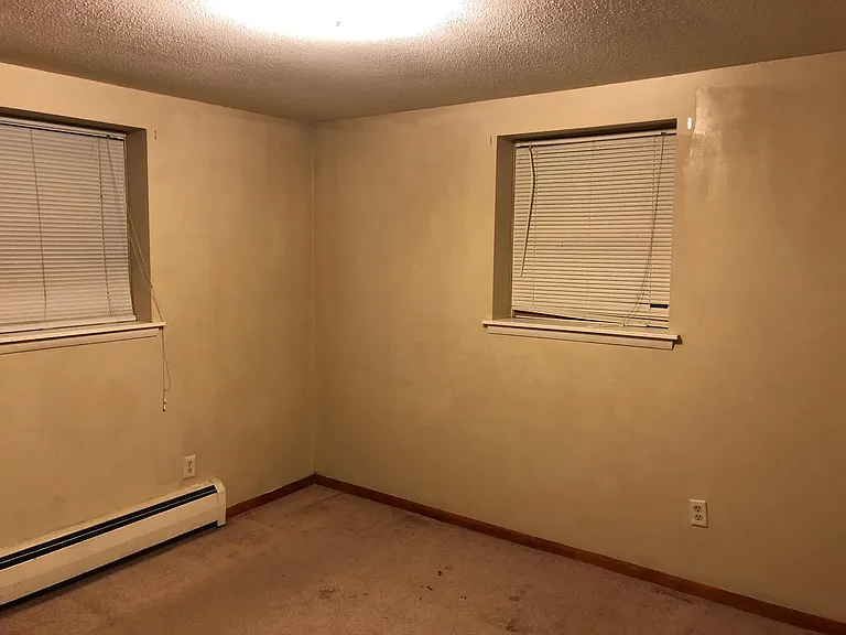 326 Dean Ave E #4 — Photo 5