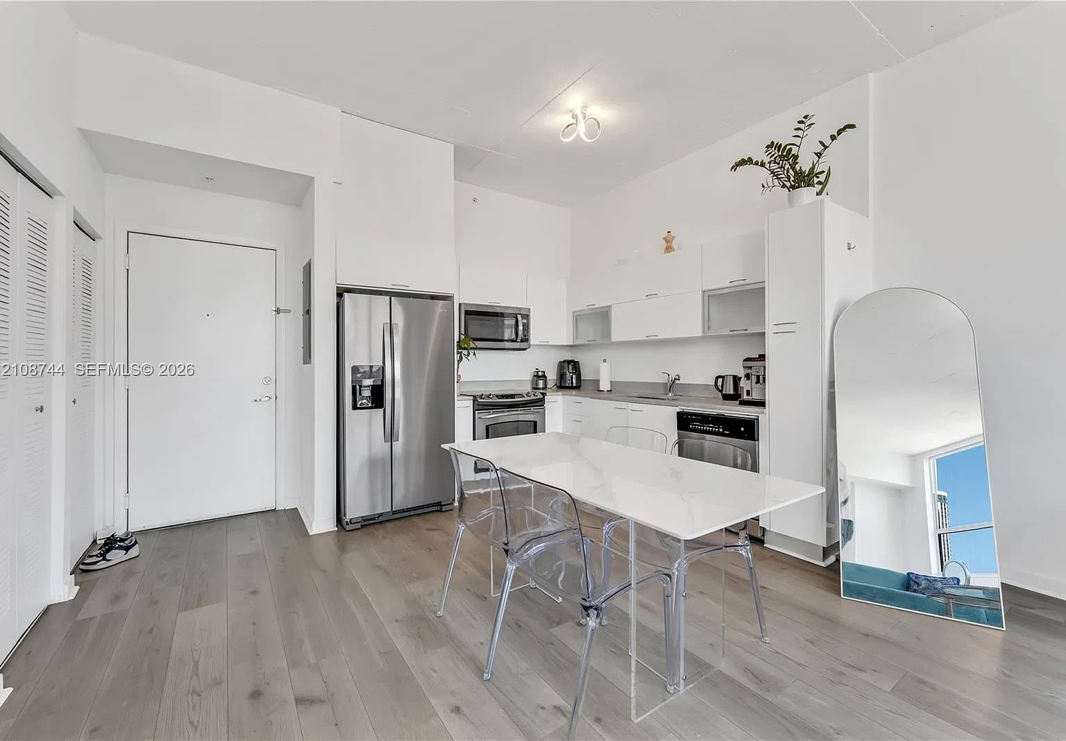 The Loft Downtown Ii Cond — Photo 4