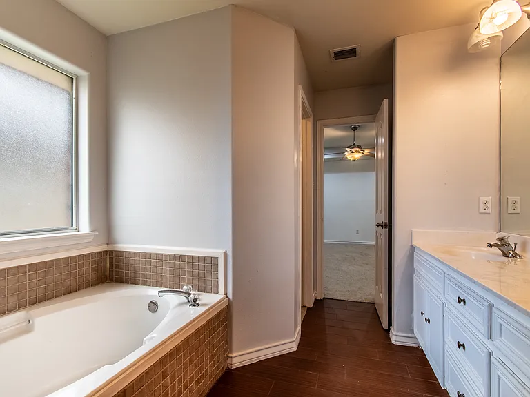 7013 Madiera Dr — Photo 19