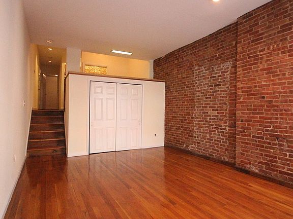 2nd image of 351 Amsterdam Ave #5S