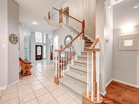 5th image of 25507 Winston Hollow Ln