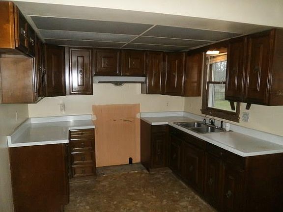 3rd image of 4286 N County Road 500 E