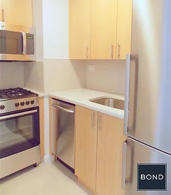 Rented by Bond New York | media 21