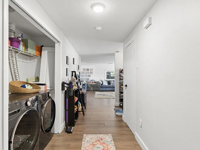 273 Avalon Rd — Photo 24