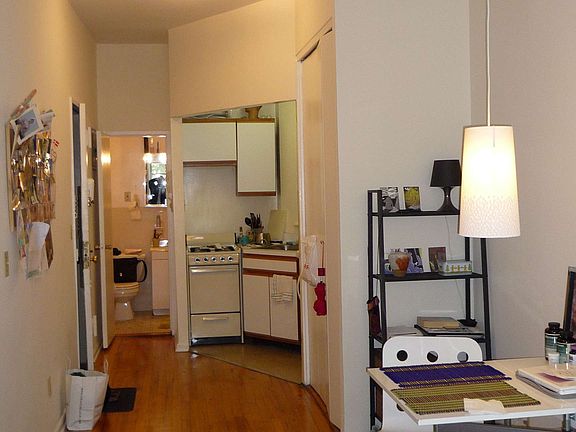 5th image of 242 E 89th St APT D