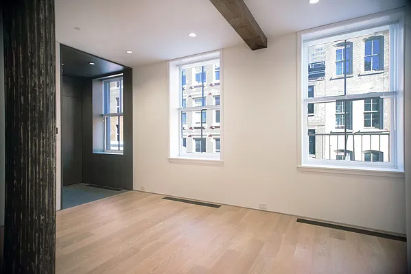 Rented by Classiques Modernes International Realty | media 19