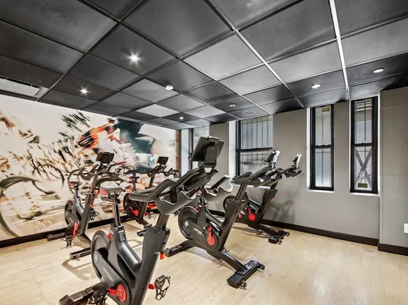 160 East 48th Street image 13 of 20