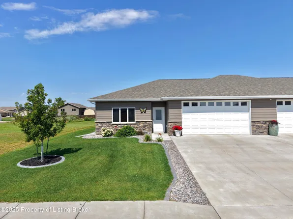 1541 Lincoln St, Dickinson, ND 58601