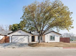 2208 N Babigian Ave, Fresno, CA 93722