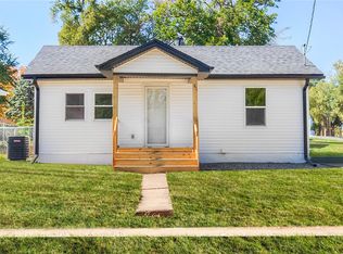 830 E 27th St, Des Moines, IA 50317