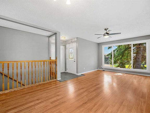 3rd image of 125 S Carr Pl