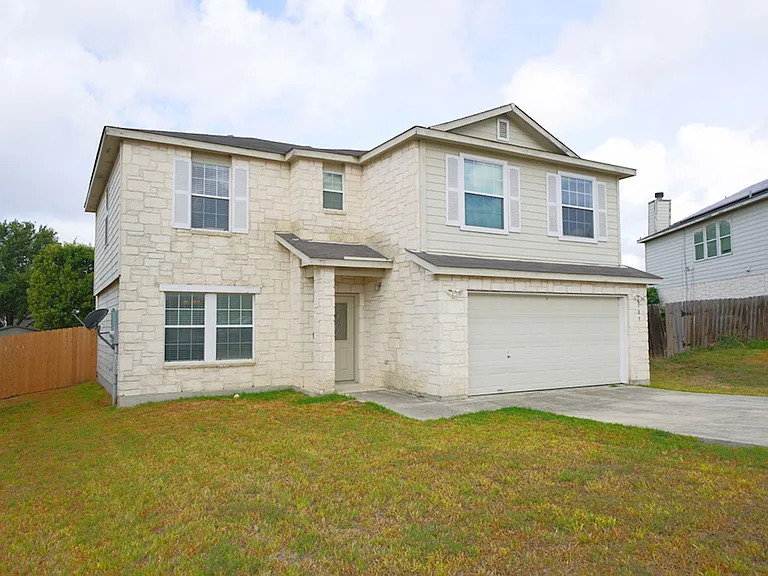 109 Willow Hl — Photo 3