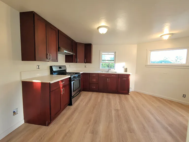 415 Crawford St #B — Photo 3