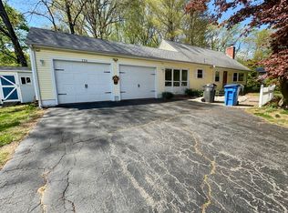 126 Glendale Dr, Bristol, CT 06010